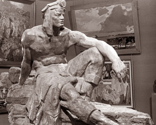 День шахтера. Скульптура Веры Мухиной Отдыхающий шахтер