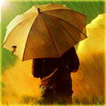 Человек под зонтом в сильный дождь